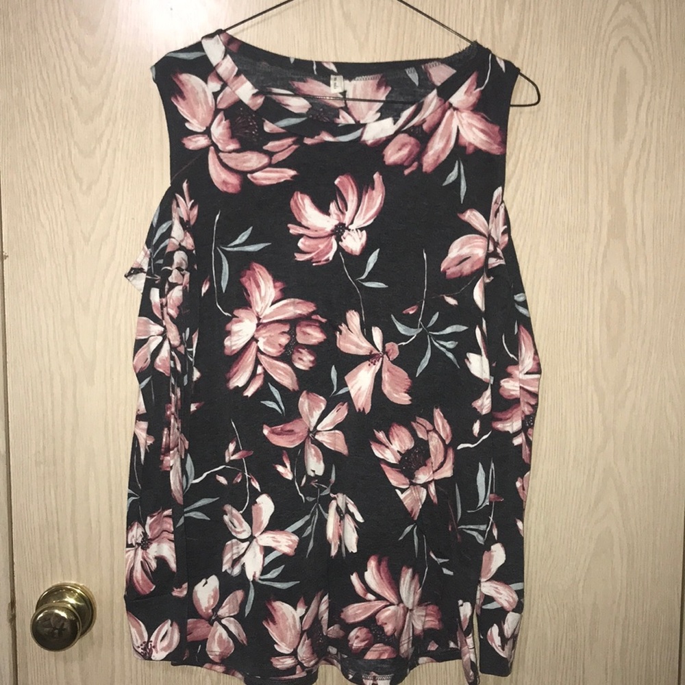 Women’s shirt